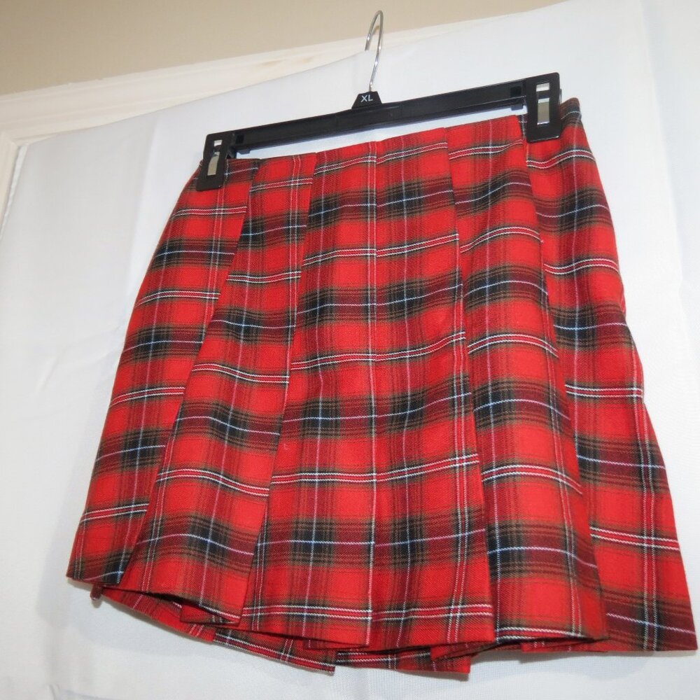 Forever 21 Women Plaid Red Mini Skirt